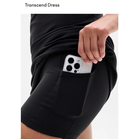 Athleta NWT Women's Transcend Dress Medium Black Athleisure Sporty Simple - Picture 3 of 11